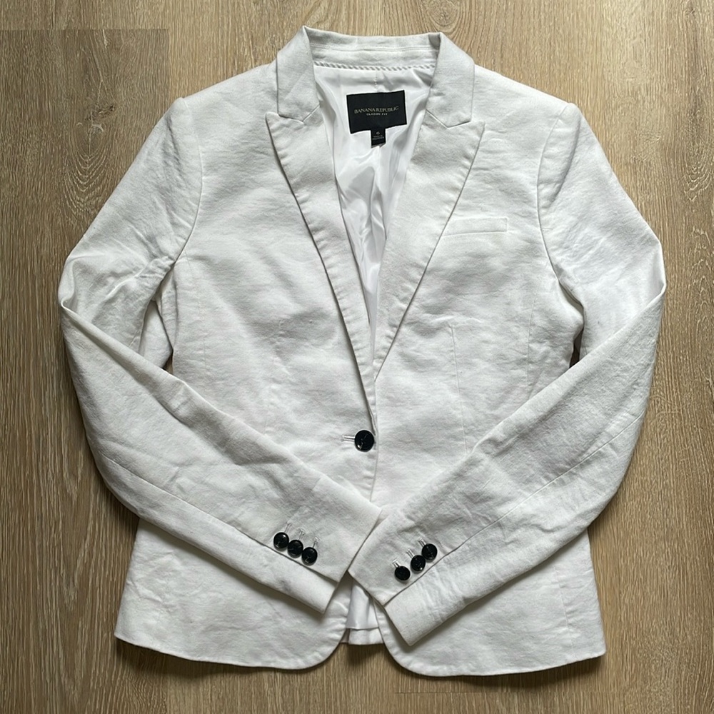 Banana Republic linen blazer